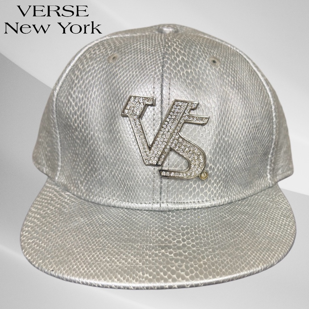 NWT- VERSE New York Silver Leather Cap